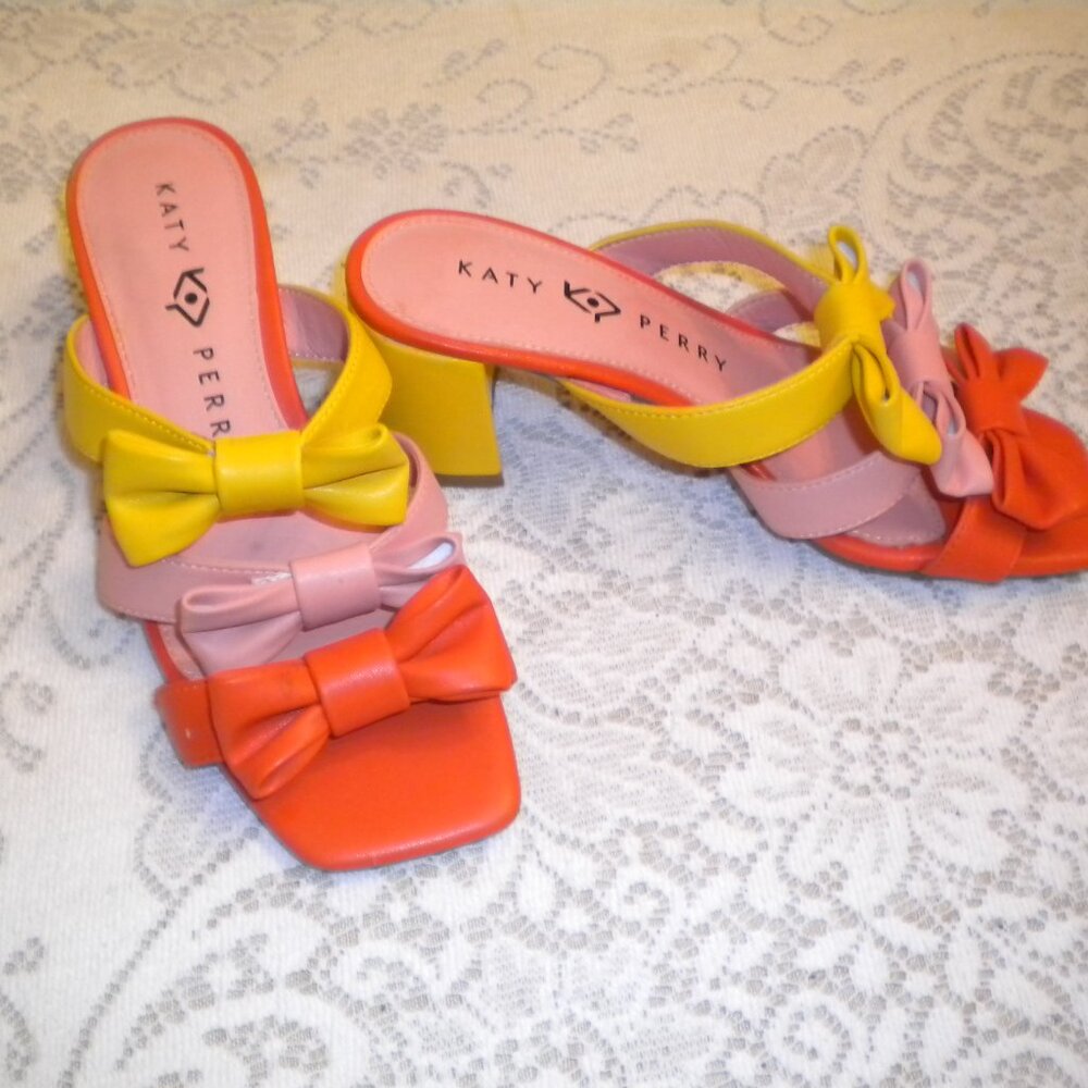 Katy Perry THE TOOLIPED BOW SANDAL